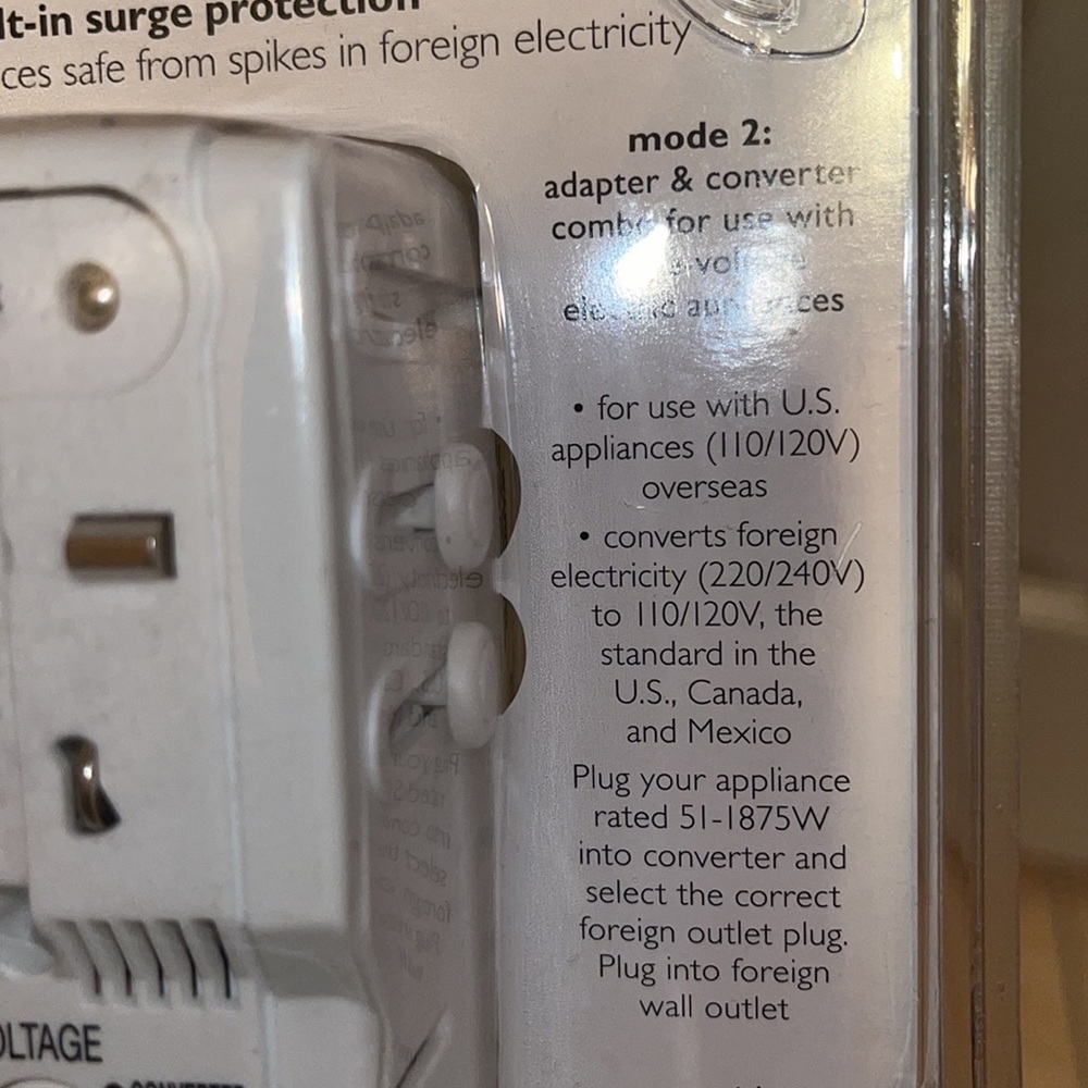 BNIP Travel Converter - Picture 4 of 8